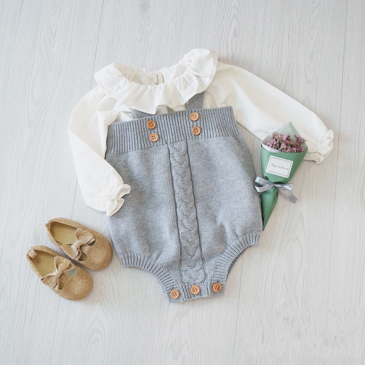 Knitted baby onesies - MomiDream