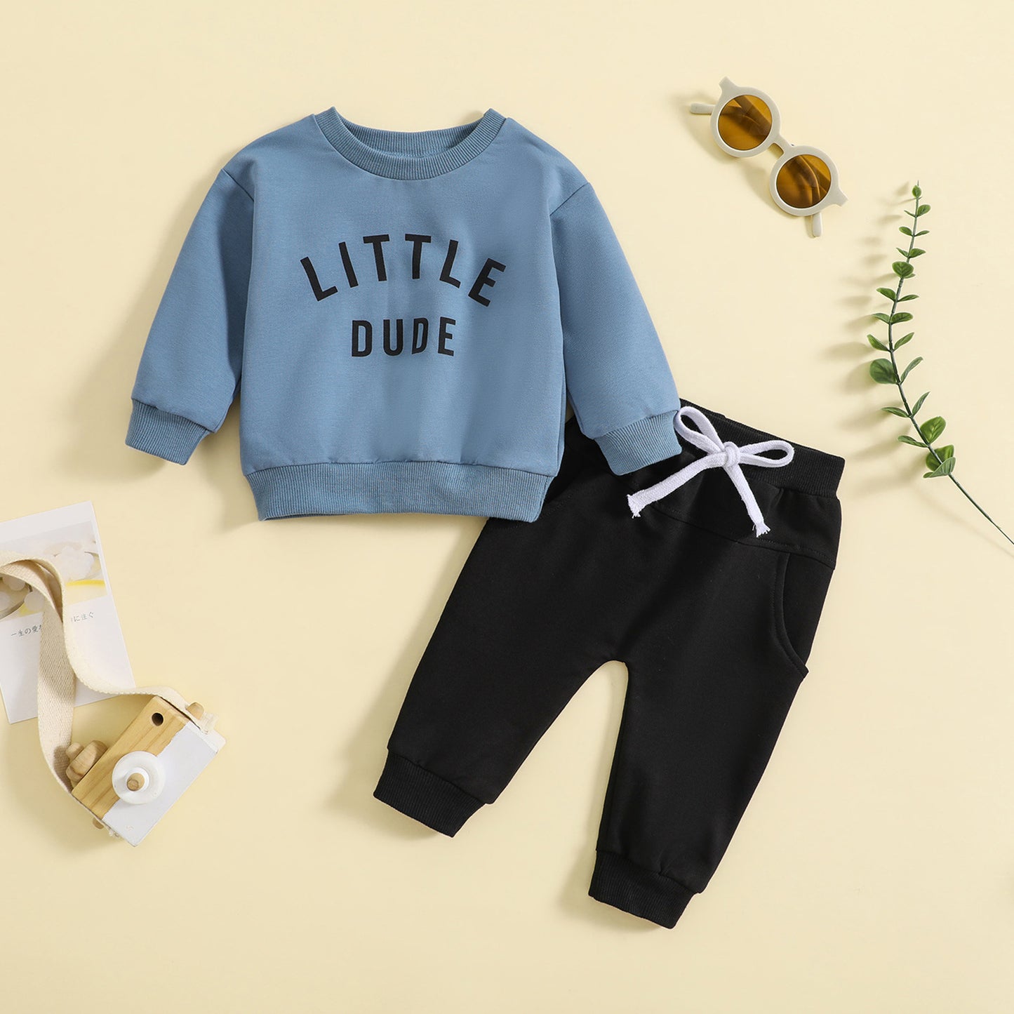 Boys' Round Neck Letter Print Top Solid Color Trousers Two-piece Set - MomiDream