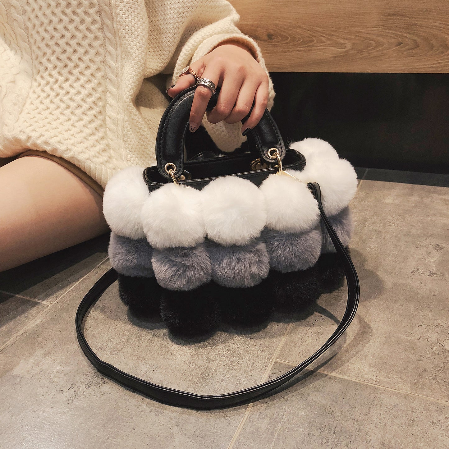 Plush Handbags Winter Plush Shoulder Bag Handbag Trend Messenger Bag - MomiDream